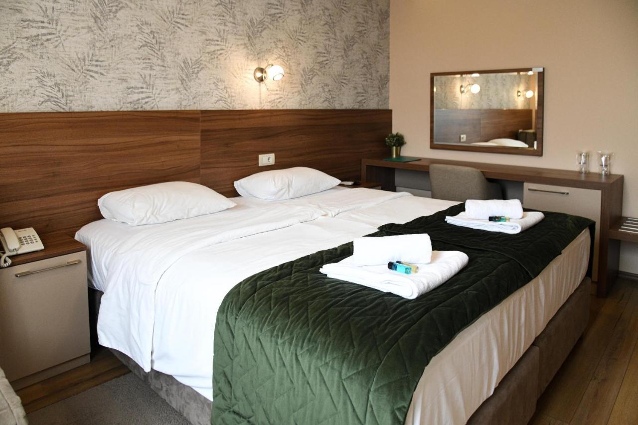 Hotel Garden Novi Sad Dış mekan fotoğraf