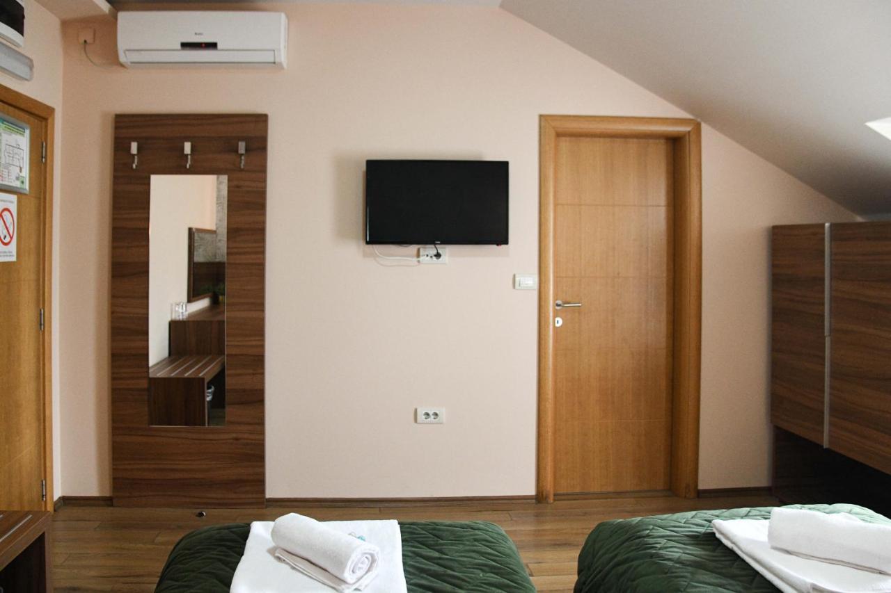 Hotel Garden Novi Sad Dış mekan fotoğraf