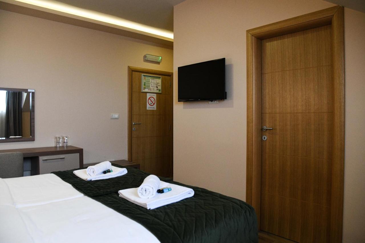 Hotel Garden Novi Sad Dış mekan fotoğraf