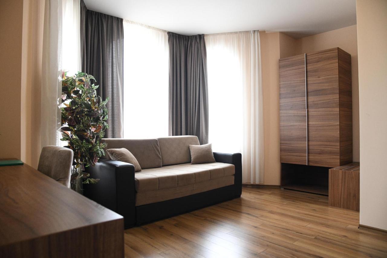 Hotel Garden Novi Sad Dış mekan fotoğraf
