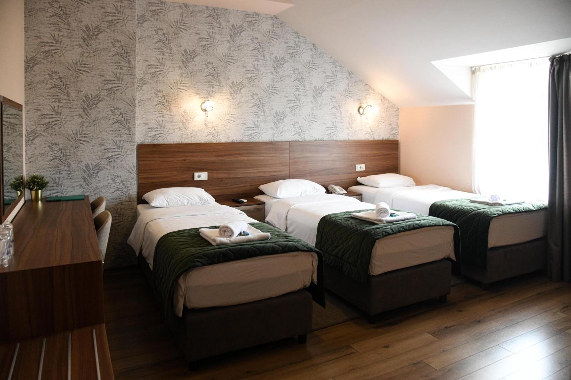 Hotel Garden Novi Sad Dış mekan fotoğraf
